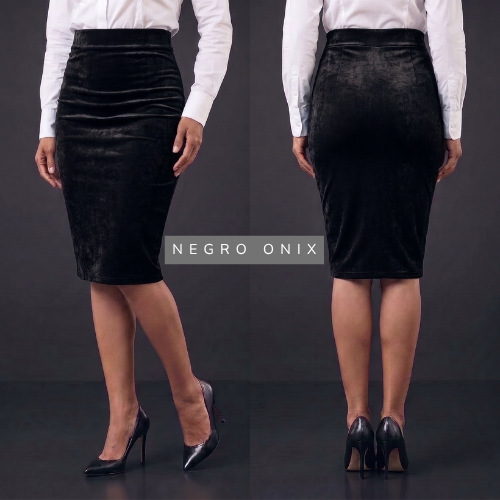 Falda Rodilla en Terciopelo — Victoire Signature